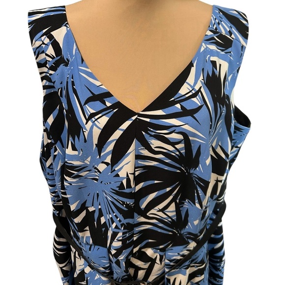 Danny and Nicole Dress A-line V-Neck & Back. Blue, Black & White Tropical Sz 18W - Picture 2 of 10